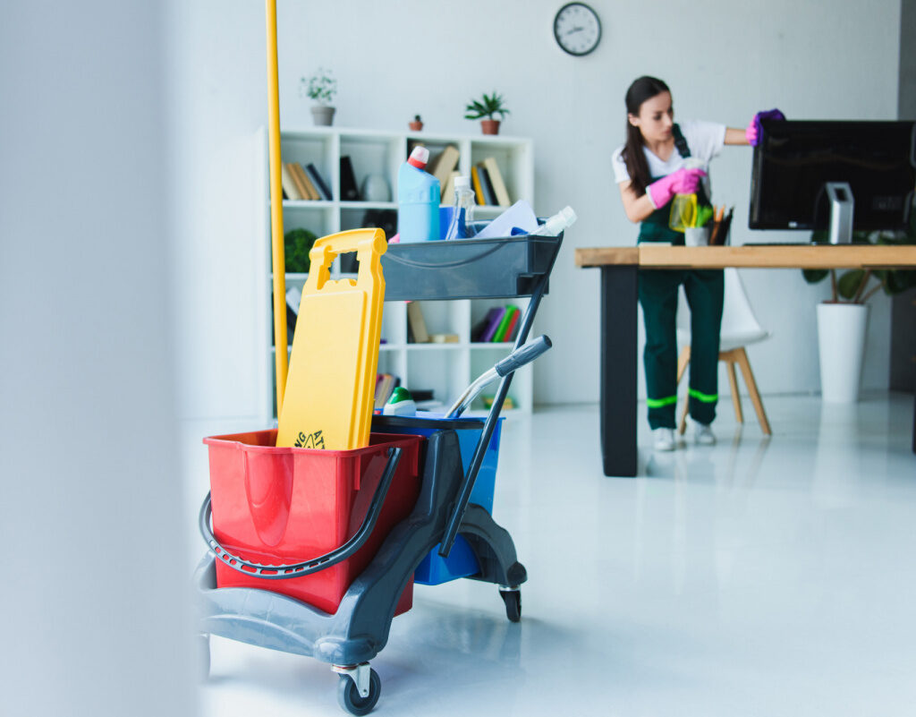Tips for Maintaining a Clean and Hygienic Workplace
